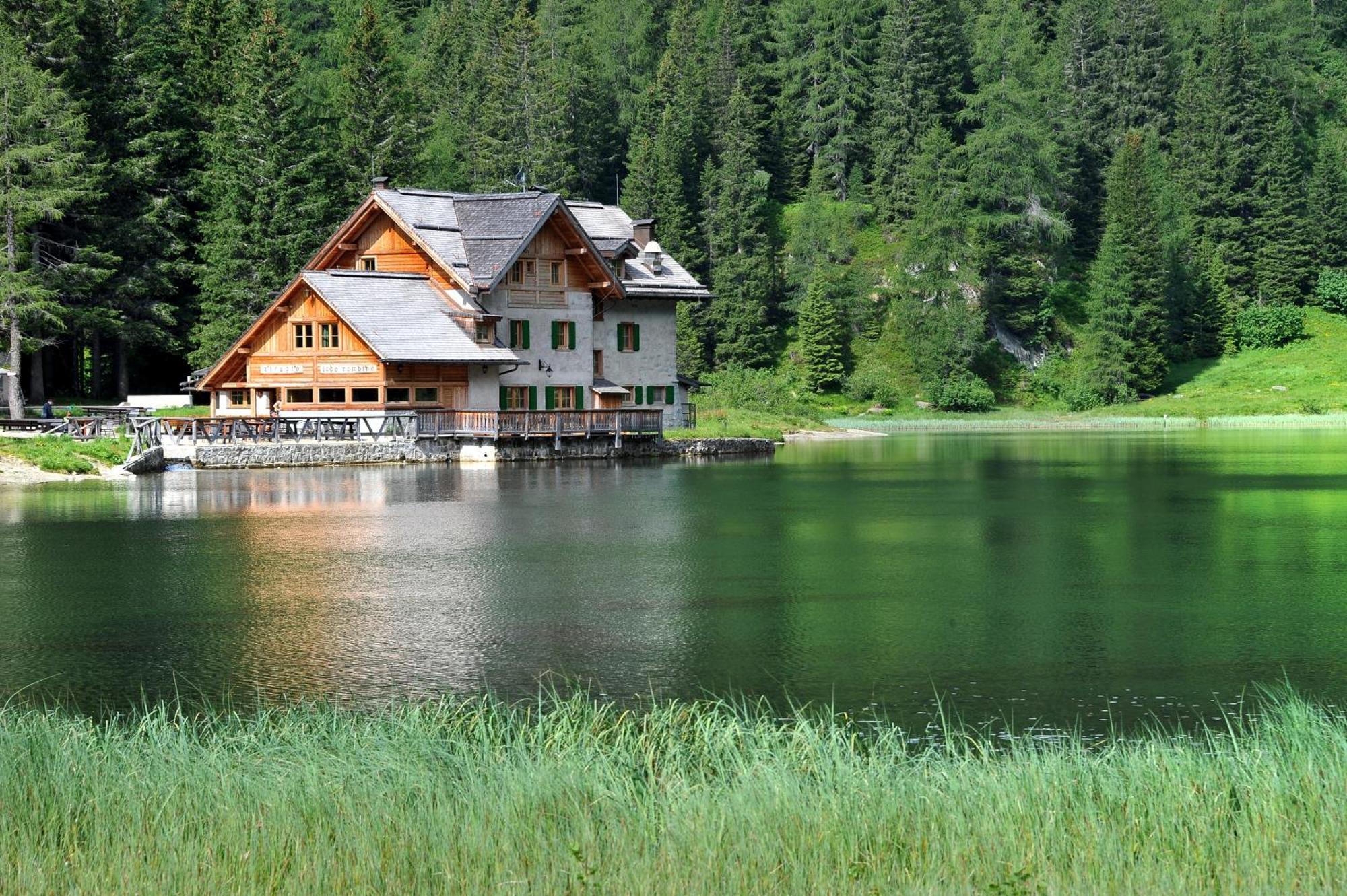 Rifugio Lago Nambino Madonna Εξωτερικό φωτογραφία